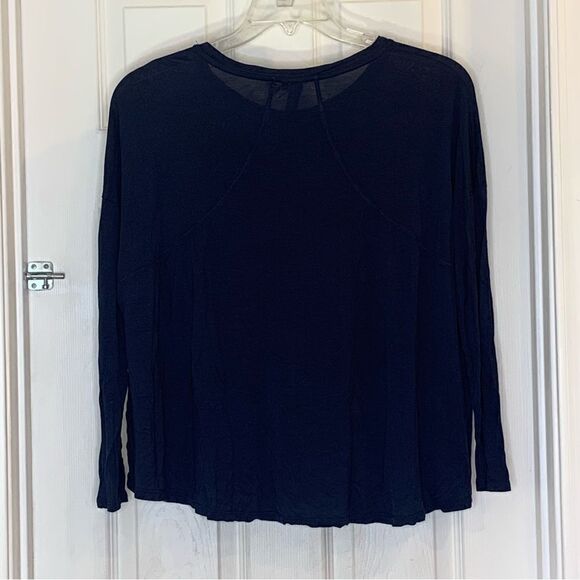 Sweaty Betty Navy Blue Long Sleeve Athletic Top Size Small - Picture 2 of 10